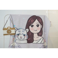 我和我最愛的娃娃，都能成為插畫主角✨ 專屬人像＋娃娃客製化毛毯