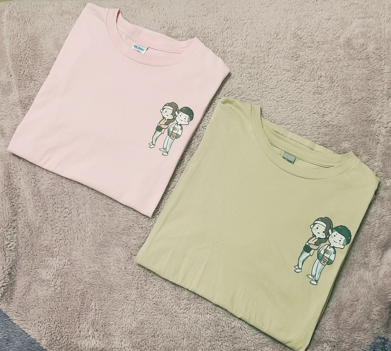 MiniGarden 客製情侶插畫T恤 成雙成對擺拍展示