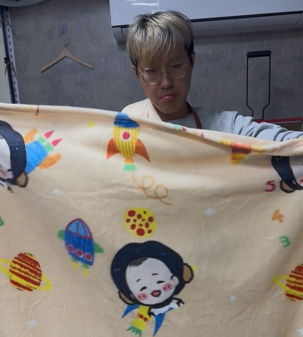 法蘭絨毛毯全幅展示